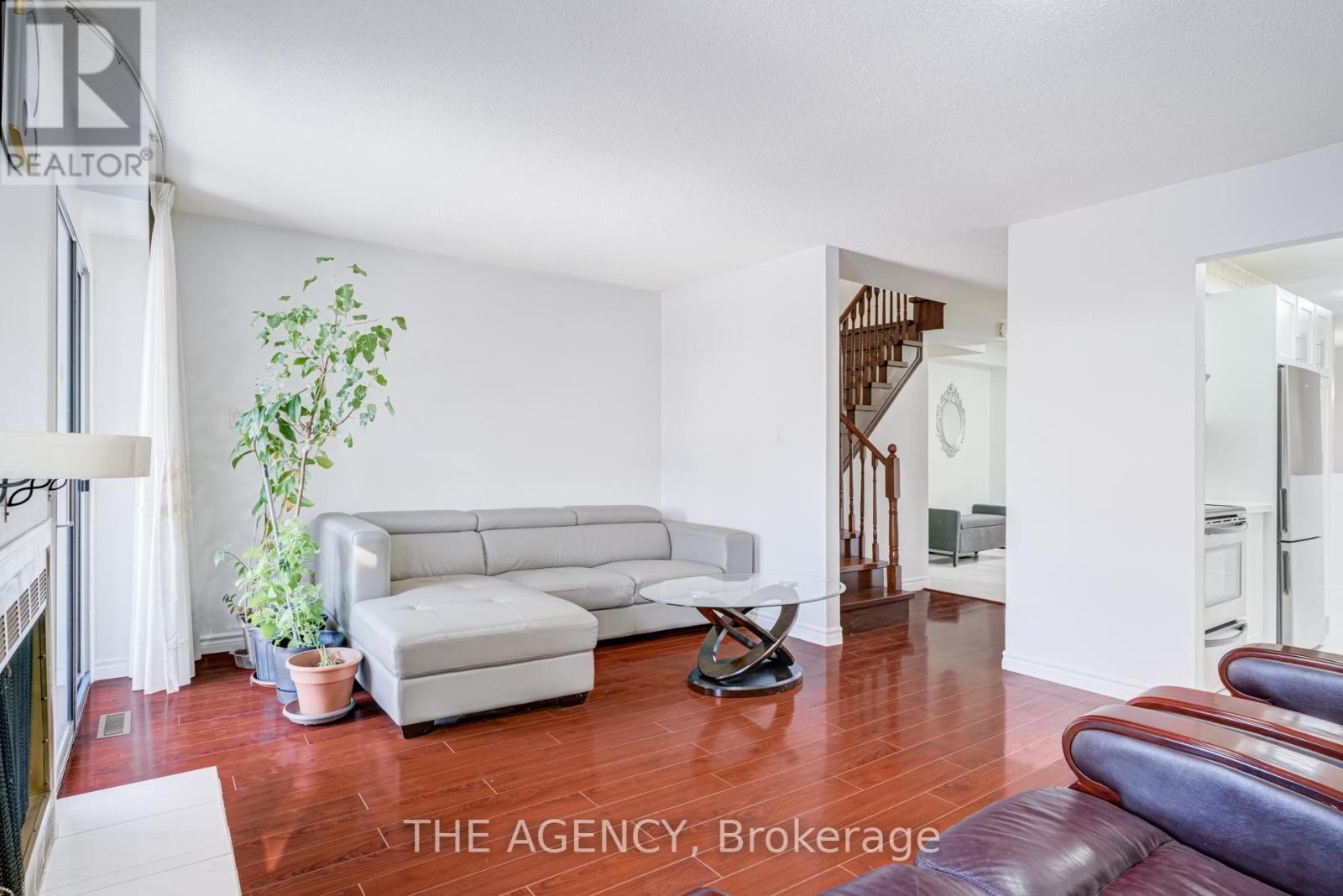 142 Greenbrae Circuit, Toronto, Ontario  M1H 1R3 - Photo 6 - E12639948