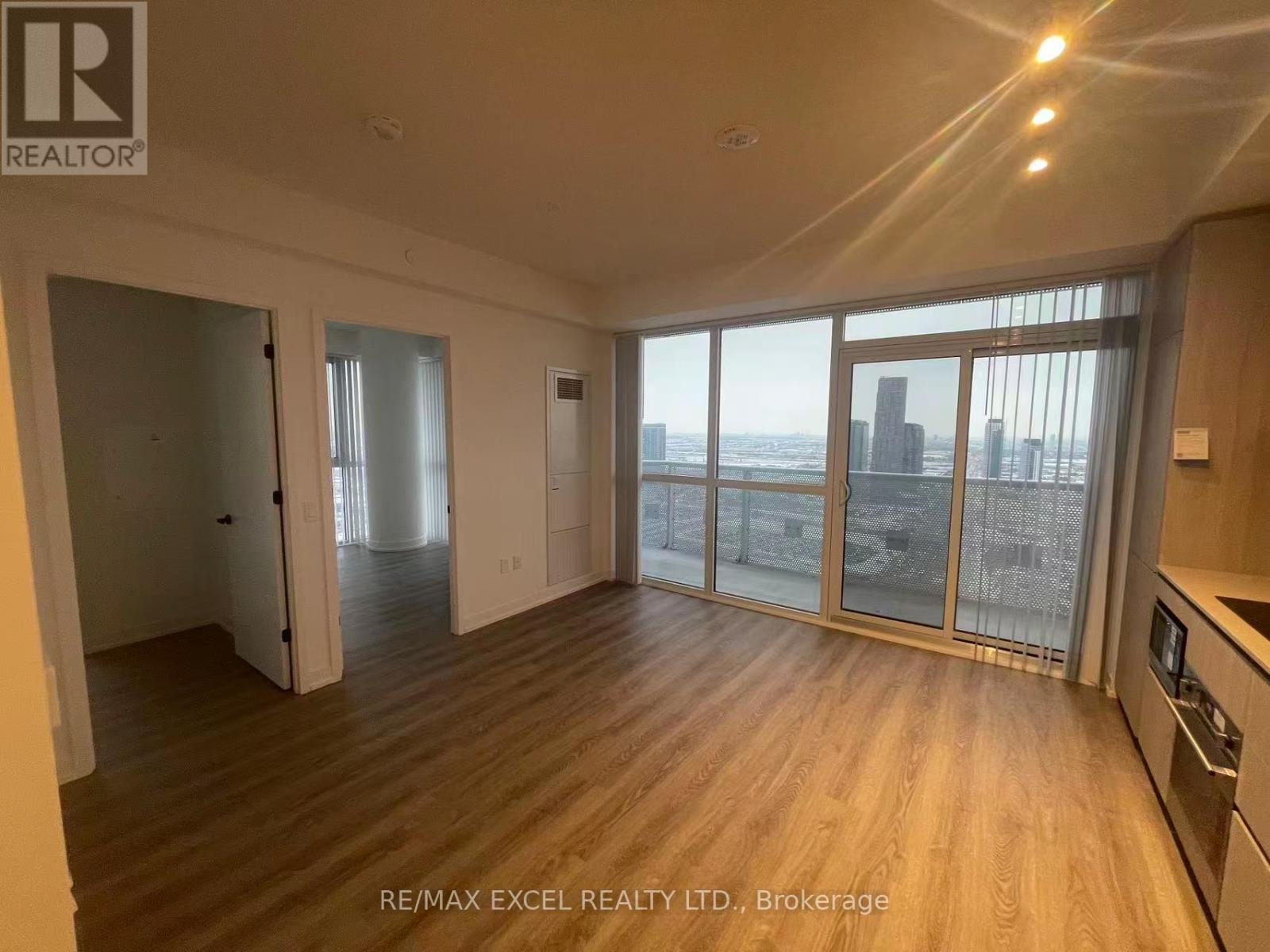 4006 - 8 Interchange Way, Vaughan, Ontario  L4K 0R2 - Photo 10 - N12639960