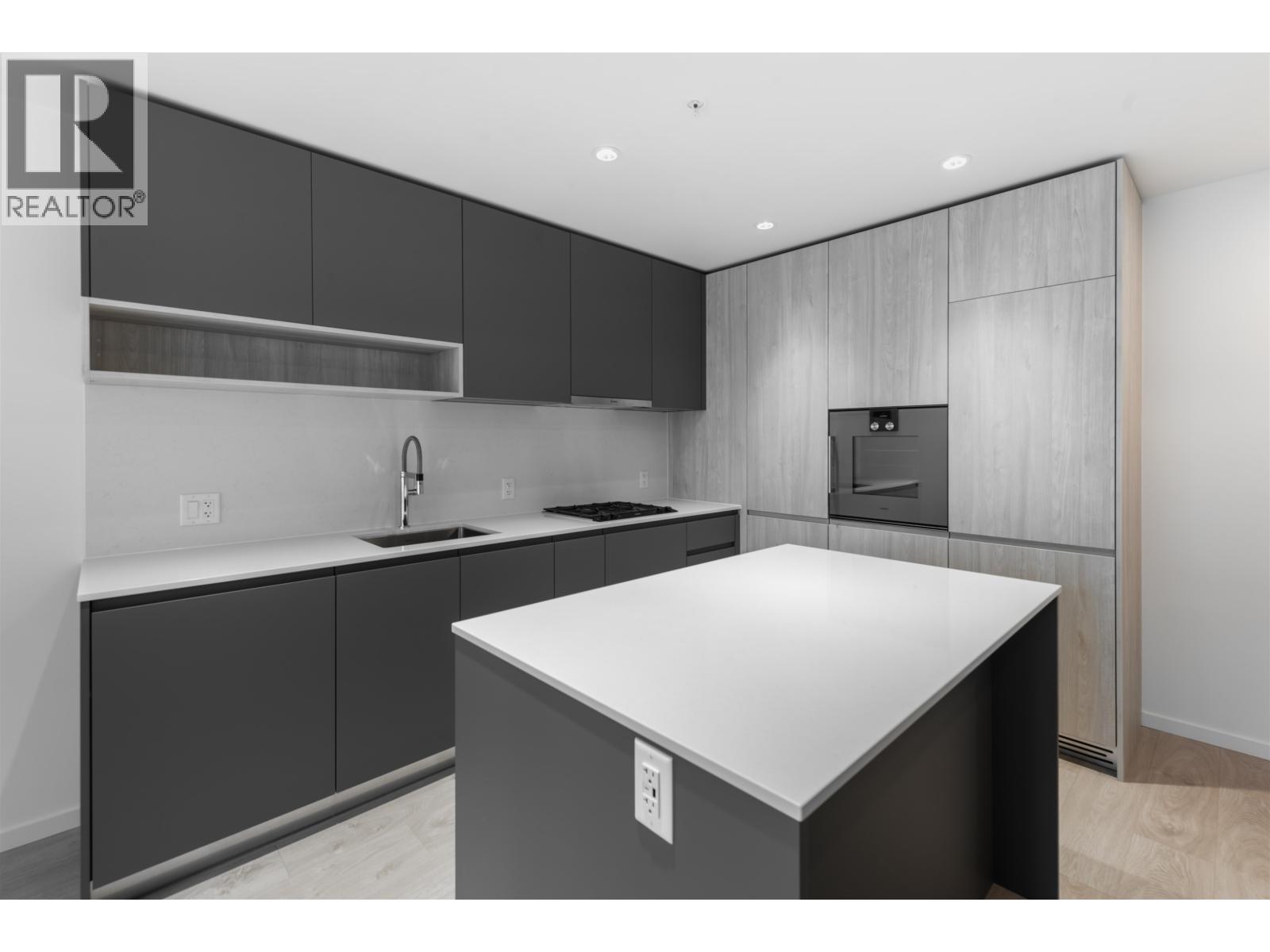 566 6600 Minoru Boulevard, Richmond, British Columbia  V6Y 0N3 - Photo 2 - R3074365