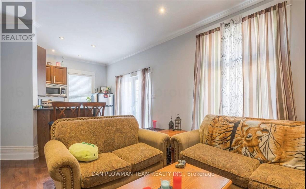 16 Inverlea Street, Peterborough, Ontario  K9H 5P9 - Photo 4 - X12639918