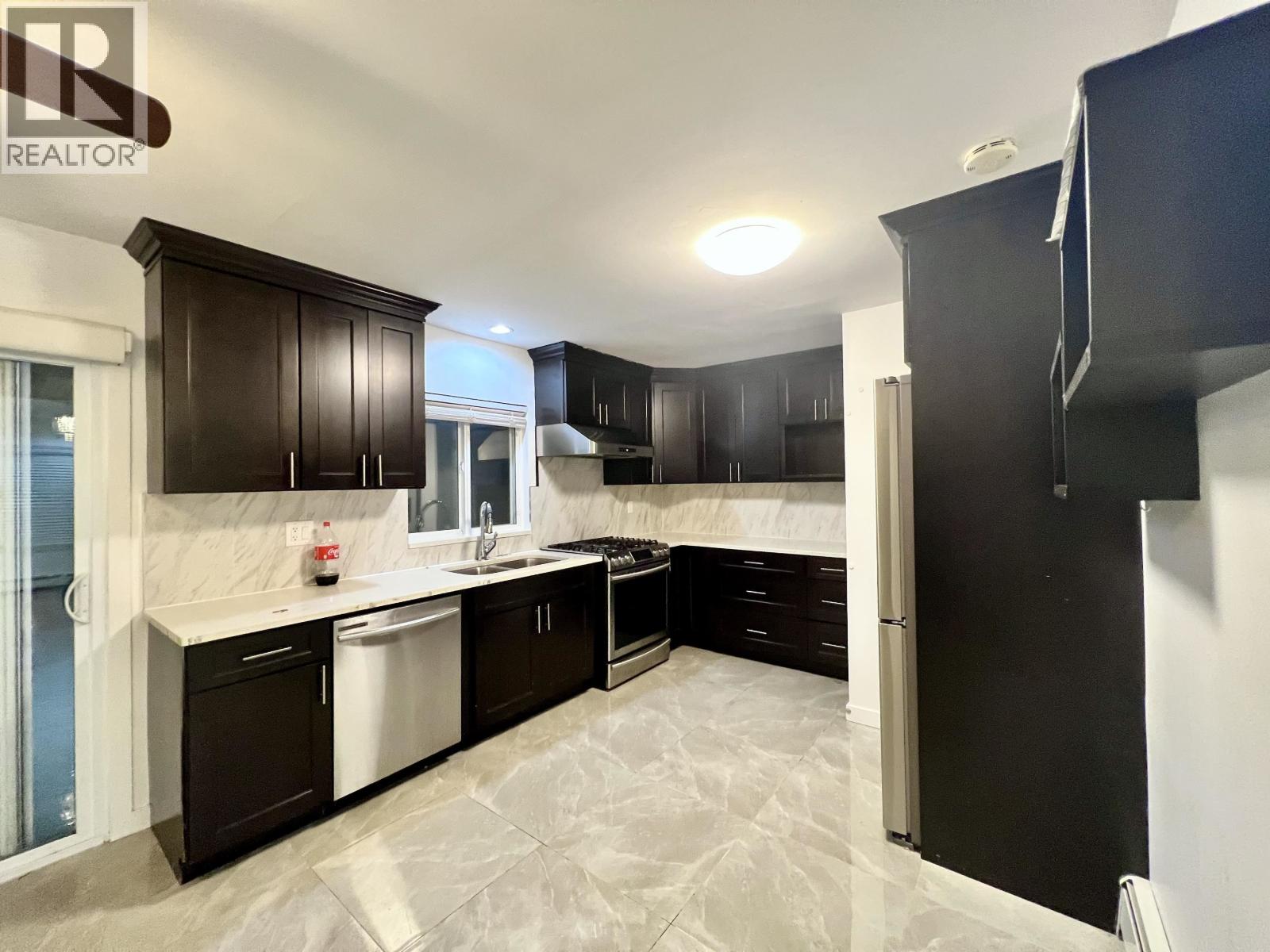 7768 18th Avenue, Burnaby, British Columbia  V3N 1J2 - Photo 6 - R3068083