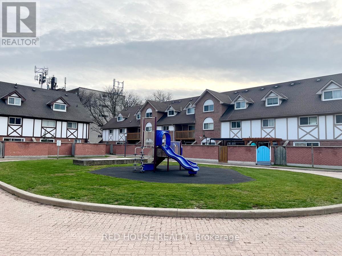 2 - 87 Irwin Road, Toronto, Ontario  M9W 5W1 - Photo 28 - W12627494