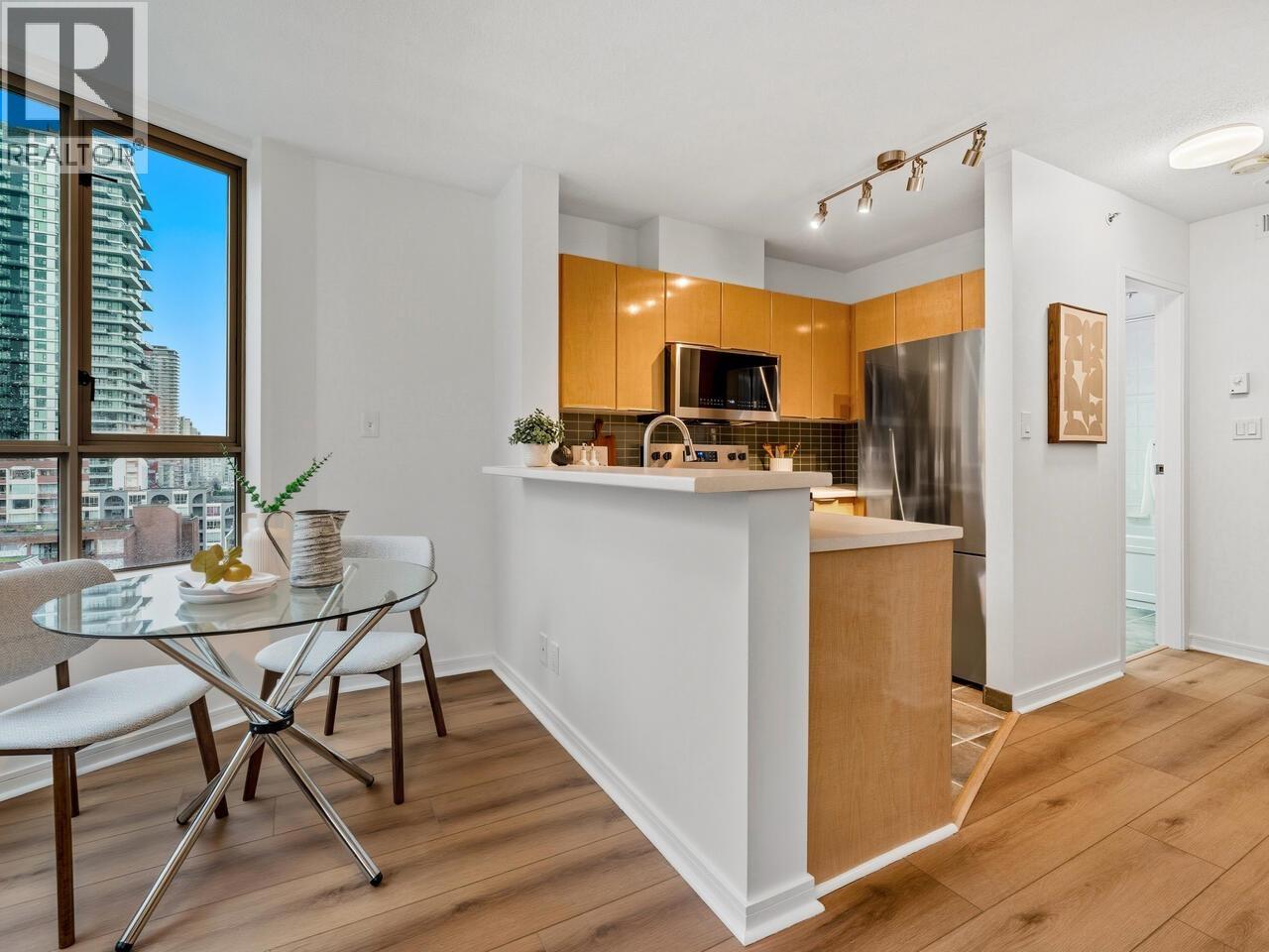 1407 1003 Pacific Street, Vancouver, British Columbia  V6E 4P2 - Photo 5 - R3074385