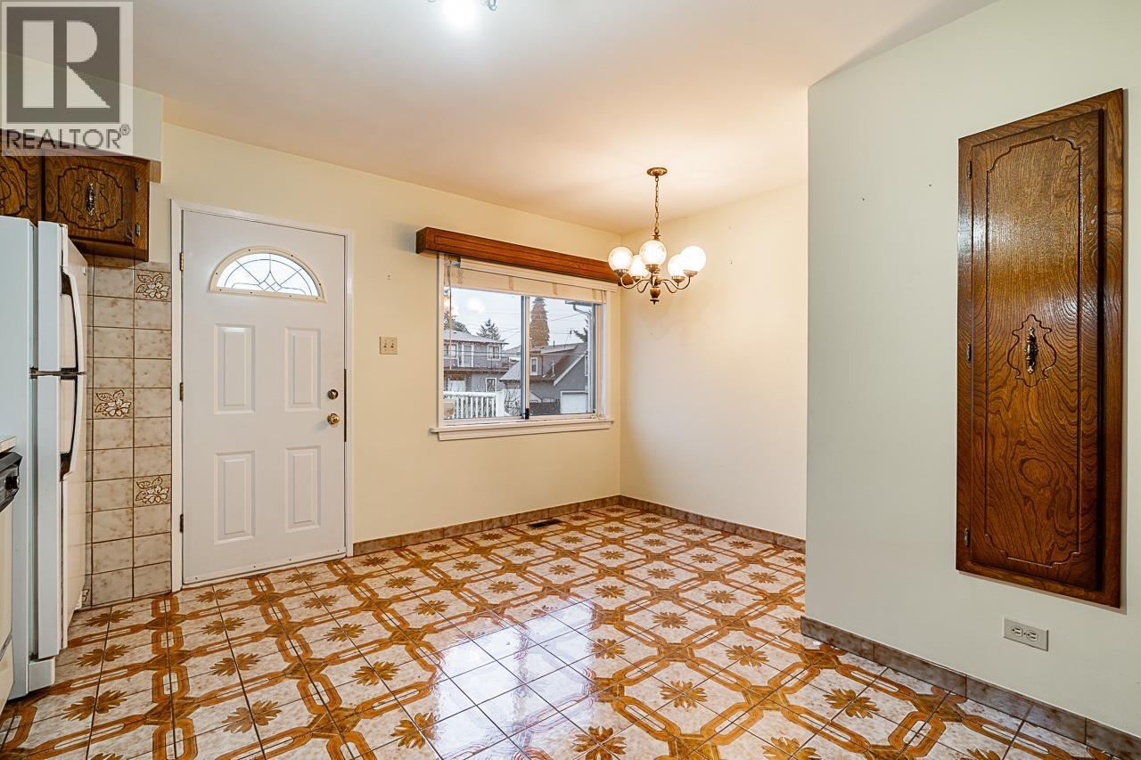 1174 Kelowna Street, Vancouver, British Columbia  V5K 4E2 - Photo 12 - R3074368