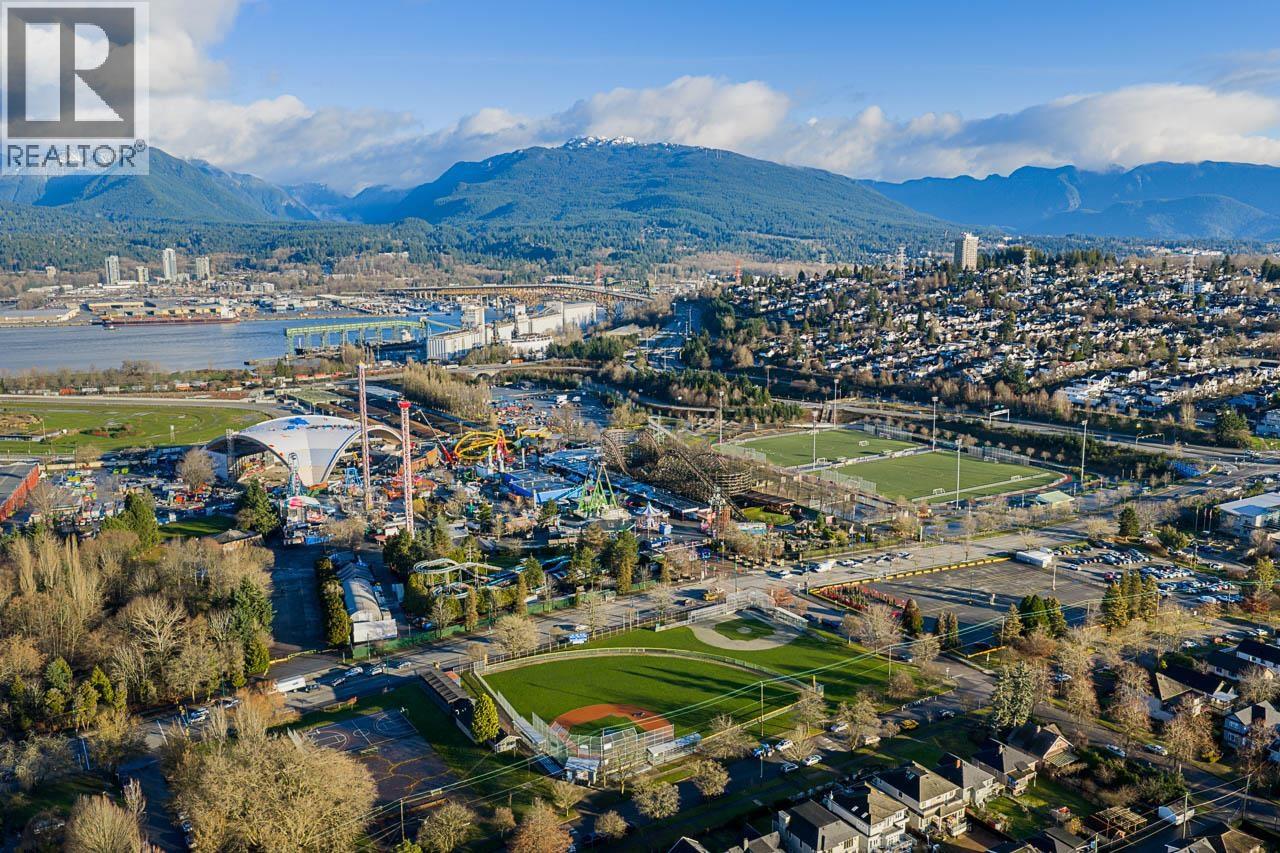 1174 Kelowna Street, Vancouver, British Columbia  V5K 4E2 - Photo 29 - R3074368