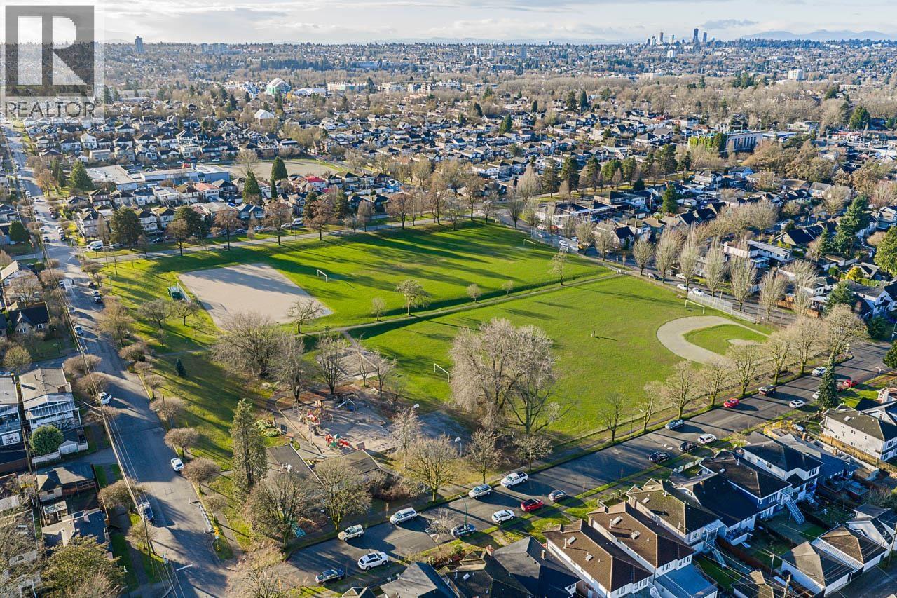 1174 Kelowna Street, Vancouver, British Columbia  V5K 4E2 - Photo 30 - R3074368