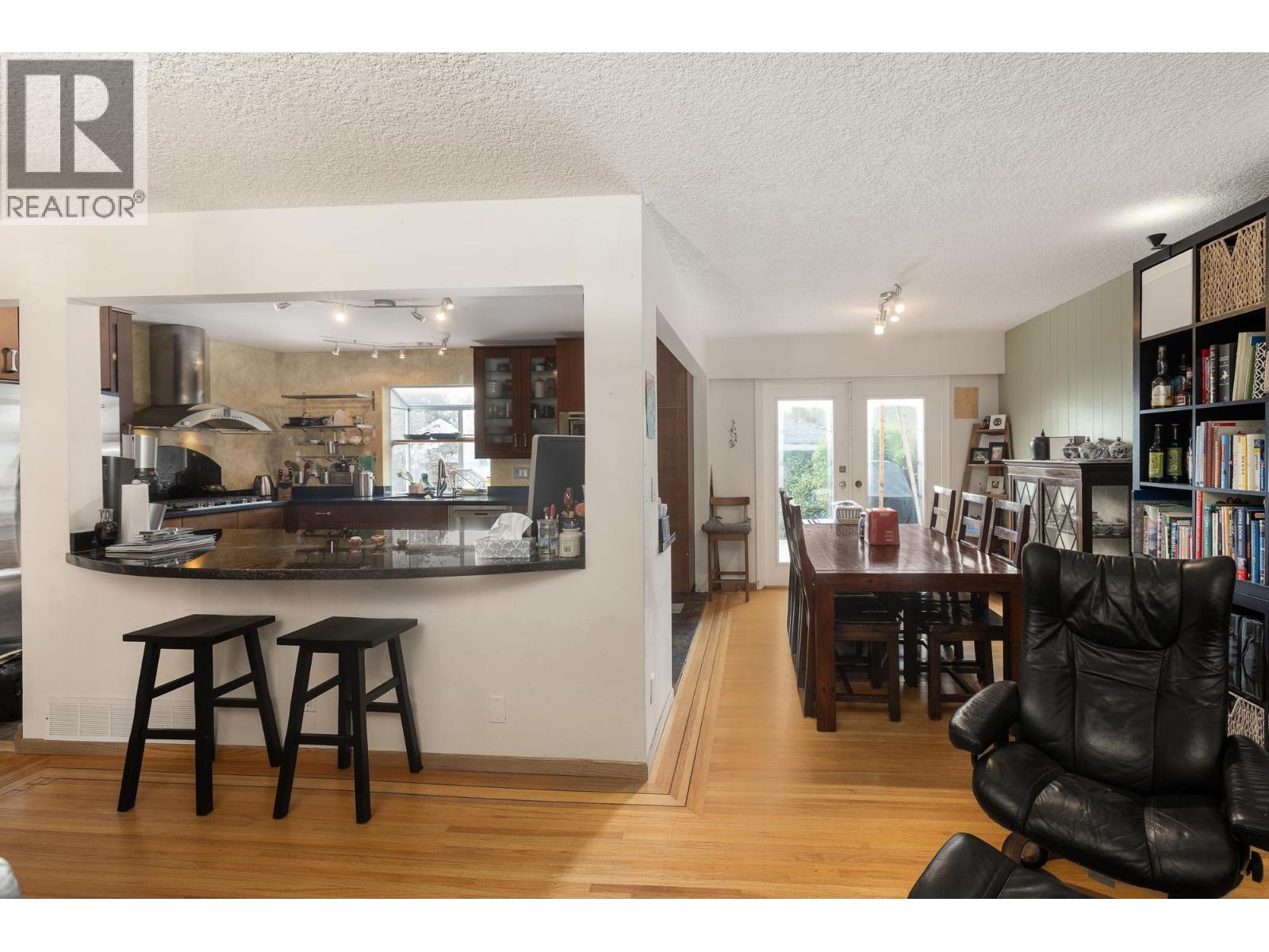 2041 Tompkins Crescent, North Vancouver, British Columbia  V7H 2C9 - Photo 25 - R3074373
