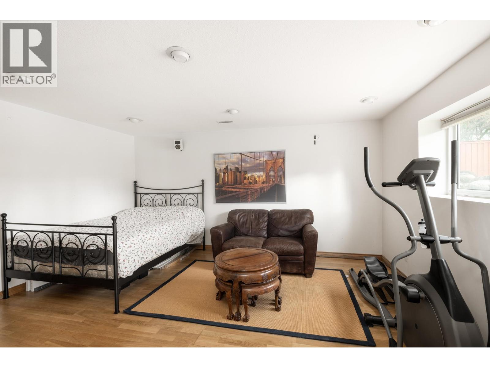 2041 Tompkins Crescent, North Vancouver, British Columbia  V7H 2C9 - Photo 35 - R3074373