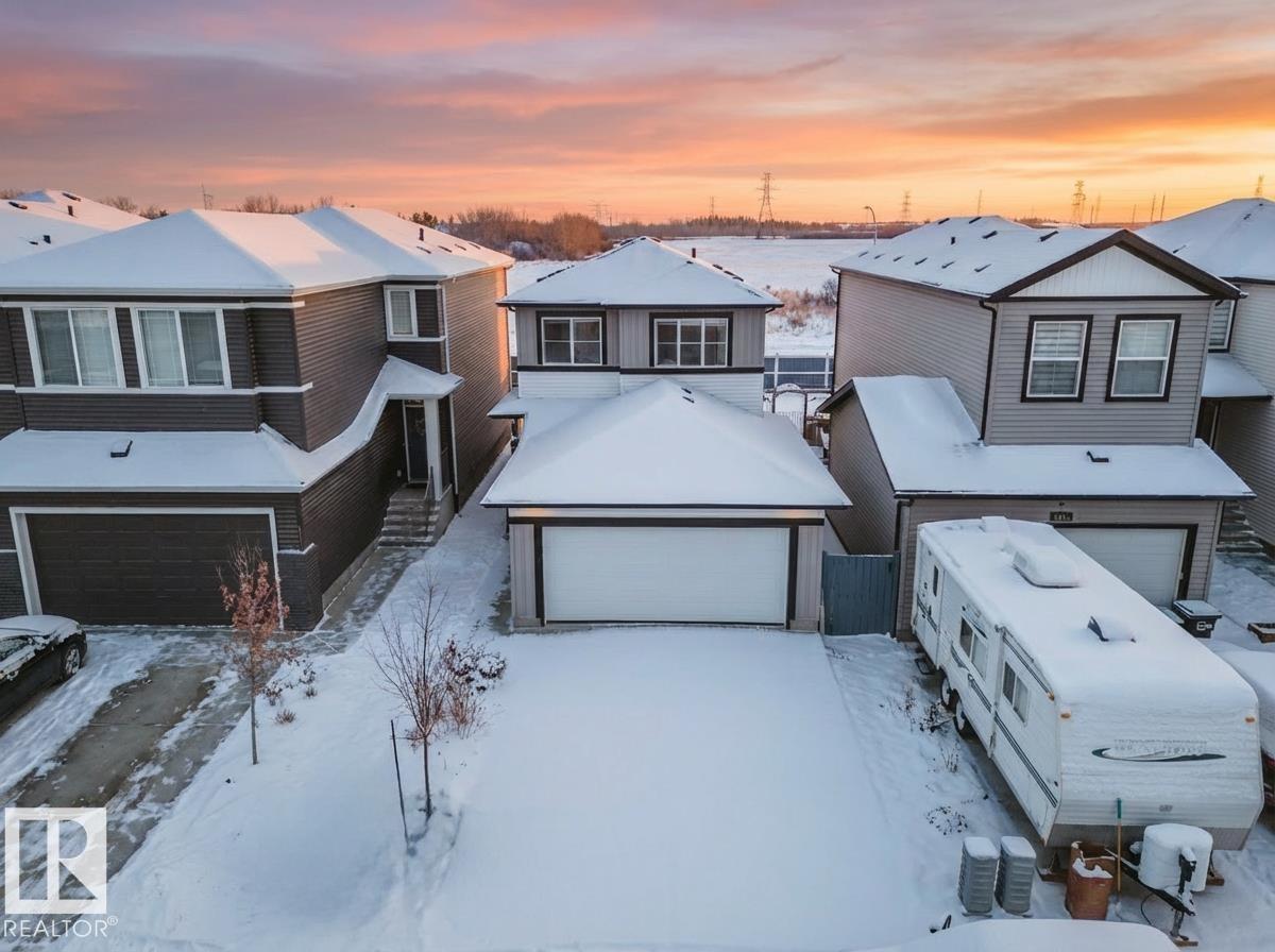 2838 152 Av Nw, Edmonton, Alberta  T5Y 6C4 - Photo 3 - E4466174