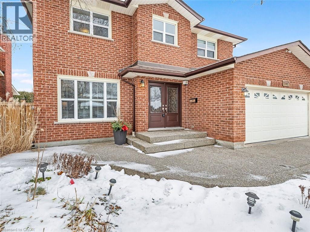 2137 Cleaver Avenue, Burlington, Ontario  L7M 3R1 - Photo 2 - 40794078