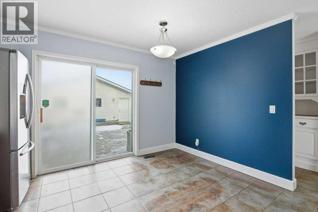 216 Mt. Aberdeen Close Se, Calgary, Alberta  T2Z 3N3 - Photo 11 - A2273076