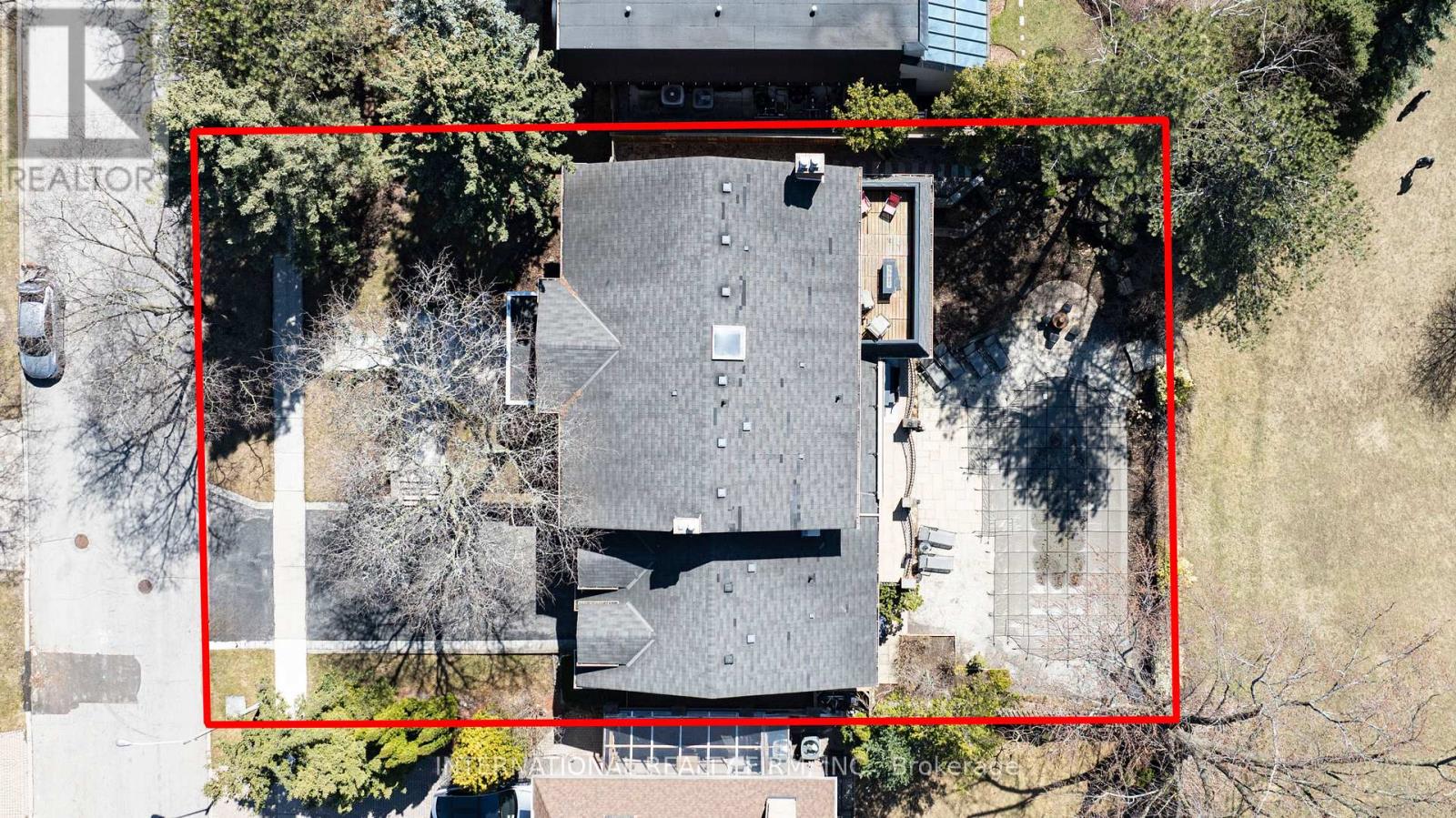 6 PENWOOD CRESCENT, Toronto, Ontario