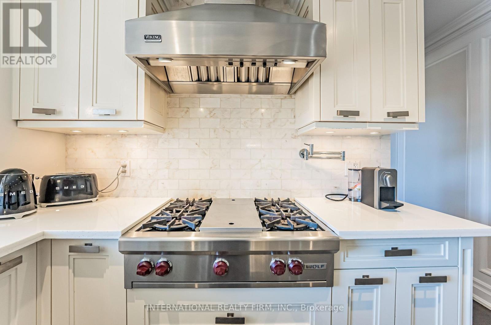 6 Penwood Crescent, Toronto, Ontario  M3B 2B9 - Photo 19 - C12639982