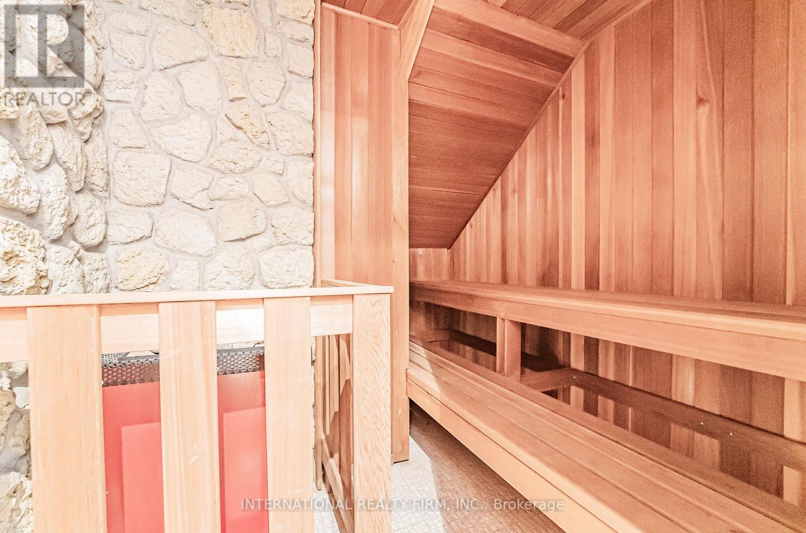 6 Penwood Crescent, Toronto, Ontario  M3B 2B9 - Photo 40 - C12639982