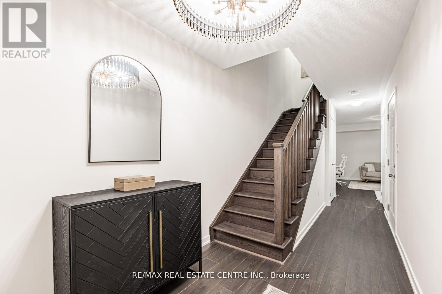 1310 Bradenton Path, Oshawa, Ontario  L1K 1H2 - Photo 5 - E12639972