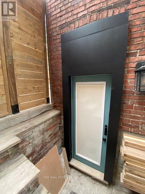 LOWER - 388 WOODBINE AVENUE, Toronto, Ontario