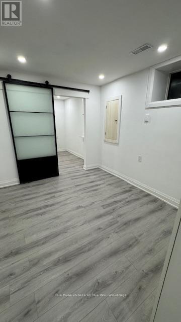 Lower - 388 Woodbine Avenue, Toronto, Ontario  M4L 3P6 - Photo 4 - E12639976