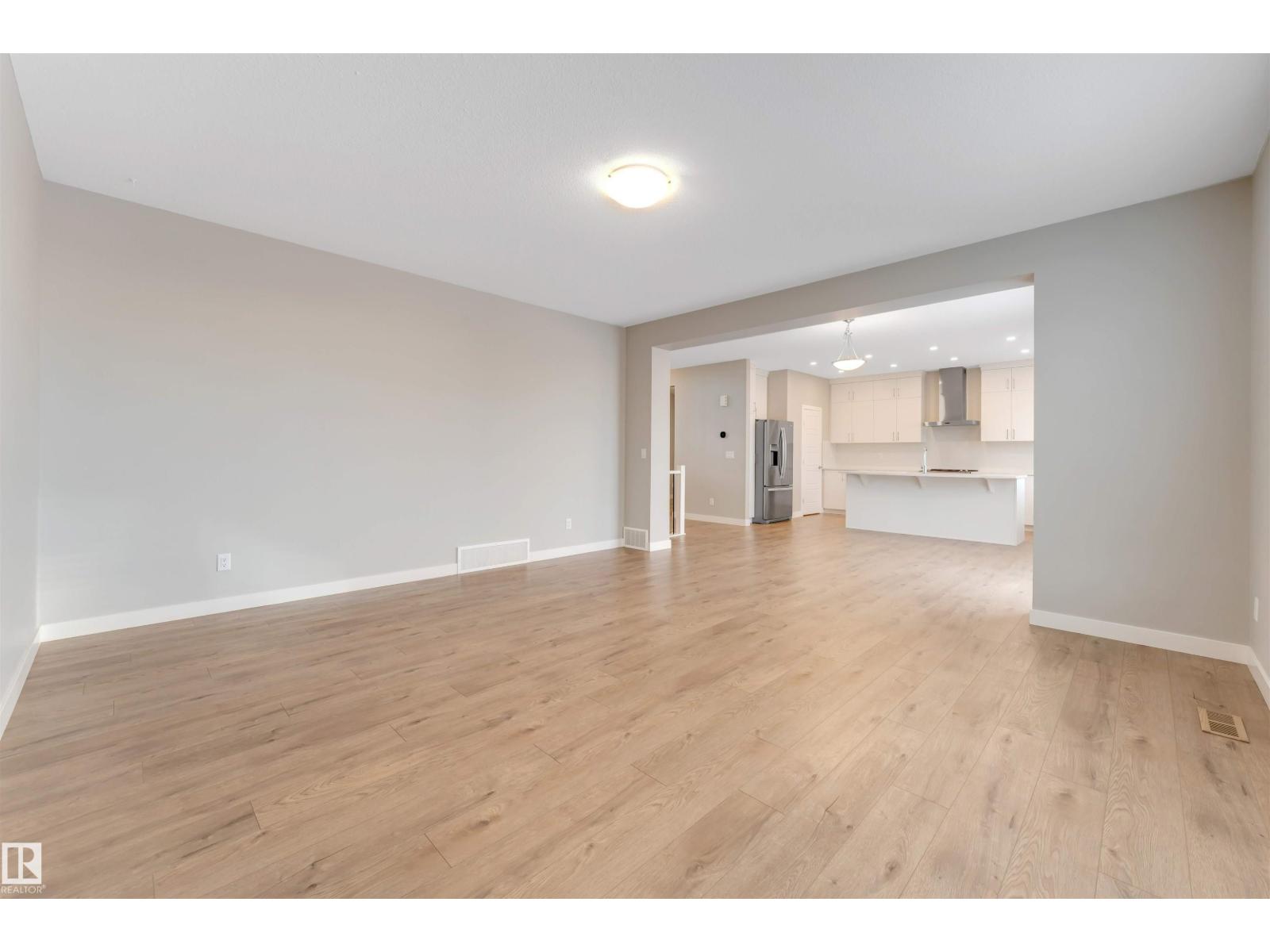 20508 20 Av Nw Nw, Edmonton, Alberta  T6M 1M7 - Photo 10 - E4468335