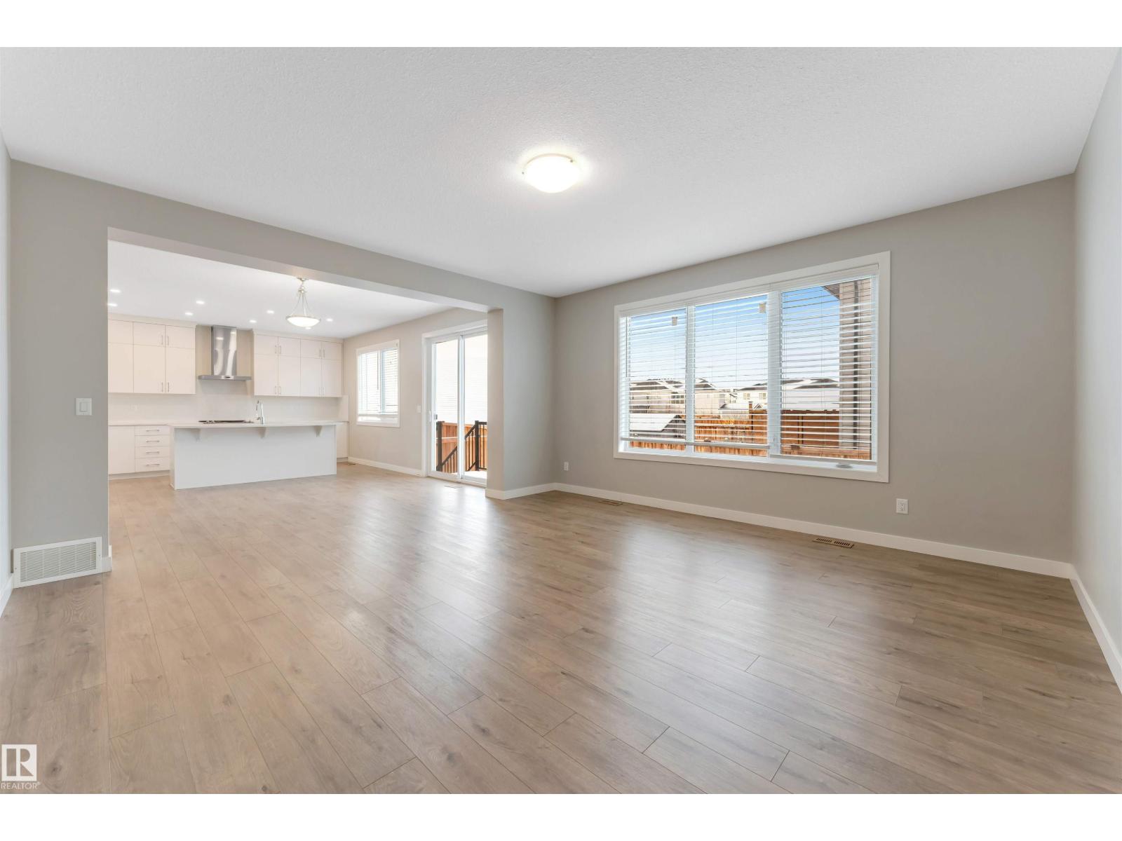 20508 20 Av Nw Nw, Edmonton, Alberta  T6M 1M7 - Photo 11 - E4468335