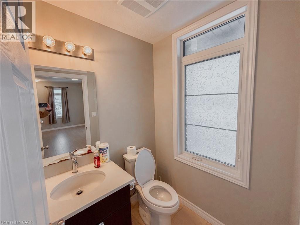 96 Oat Lane, Kitchener, Ontario  N2R 0S8 - Photo 4 - 40792518