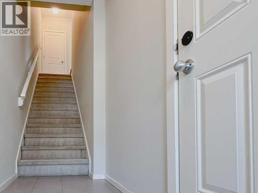 28 Kinlea Common Nw, Calgary, Alberta T3R 0S2 - Photo 3 - A2245676