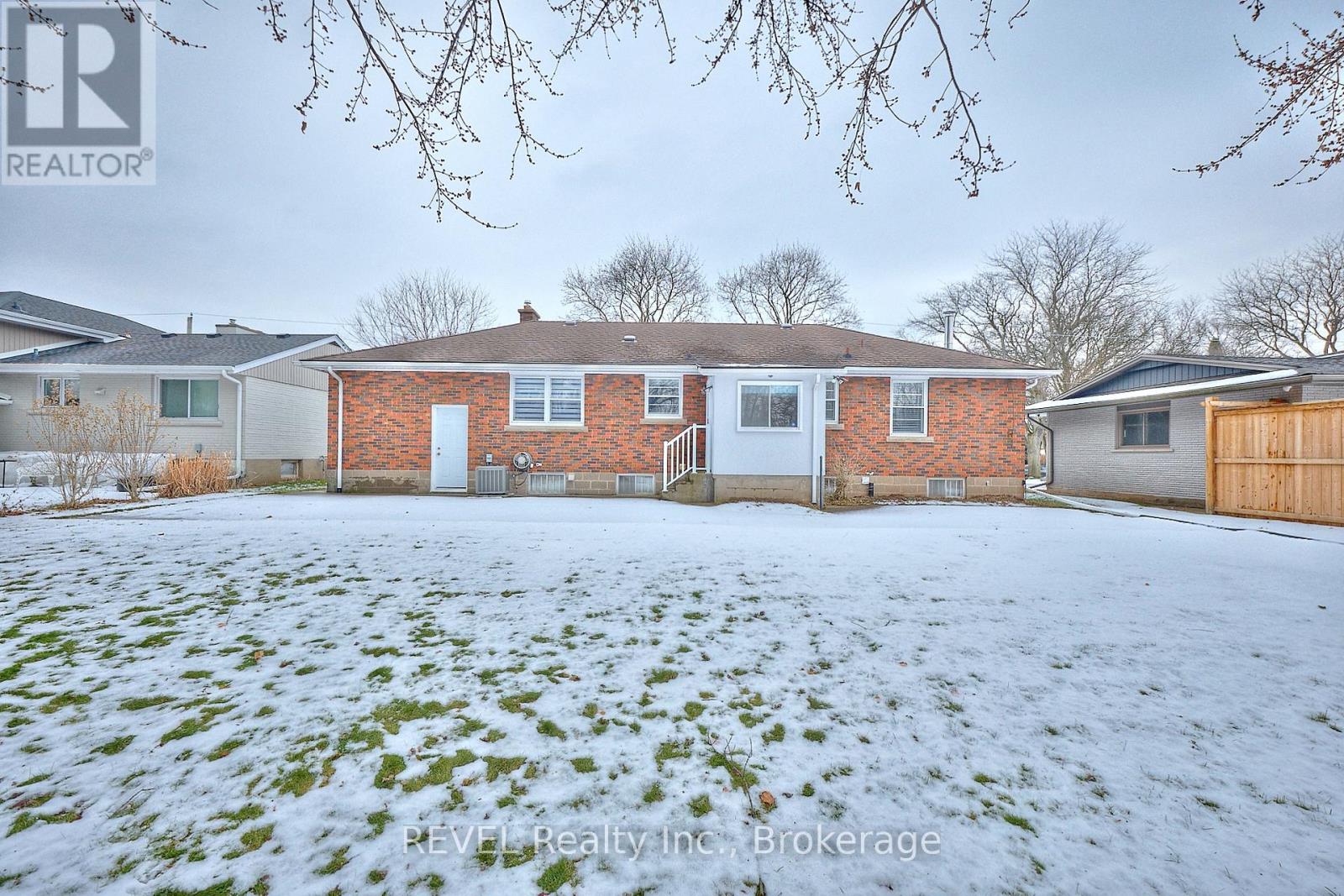 6361 Clare Crescent, Niagara Falls, Ontario  L2G 2C9 - Photo 28 - X12639994