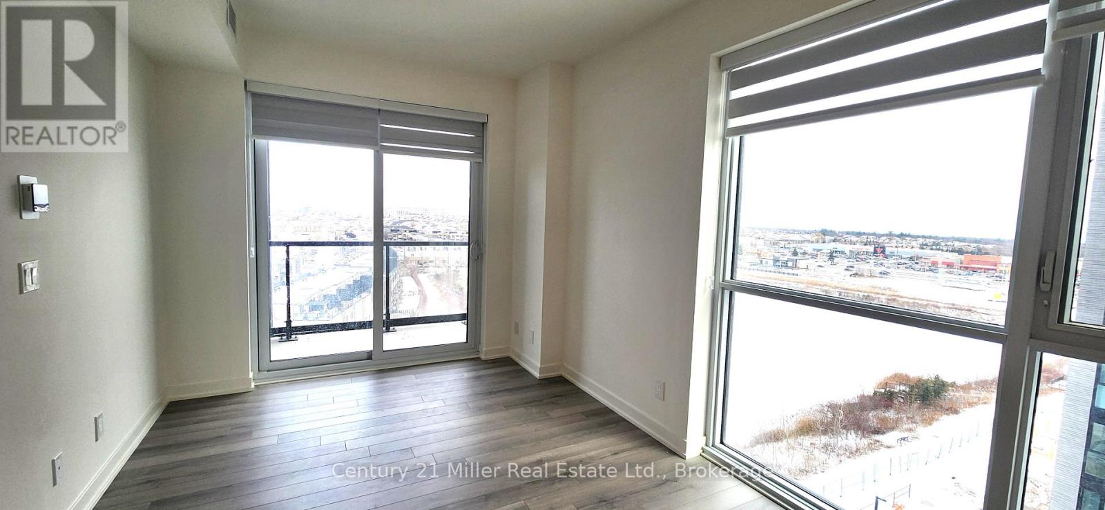 909 - 3079 Trafalgar Road, Oakville, Ontario  L6H 8C5 - Photo 3 - W12639992