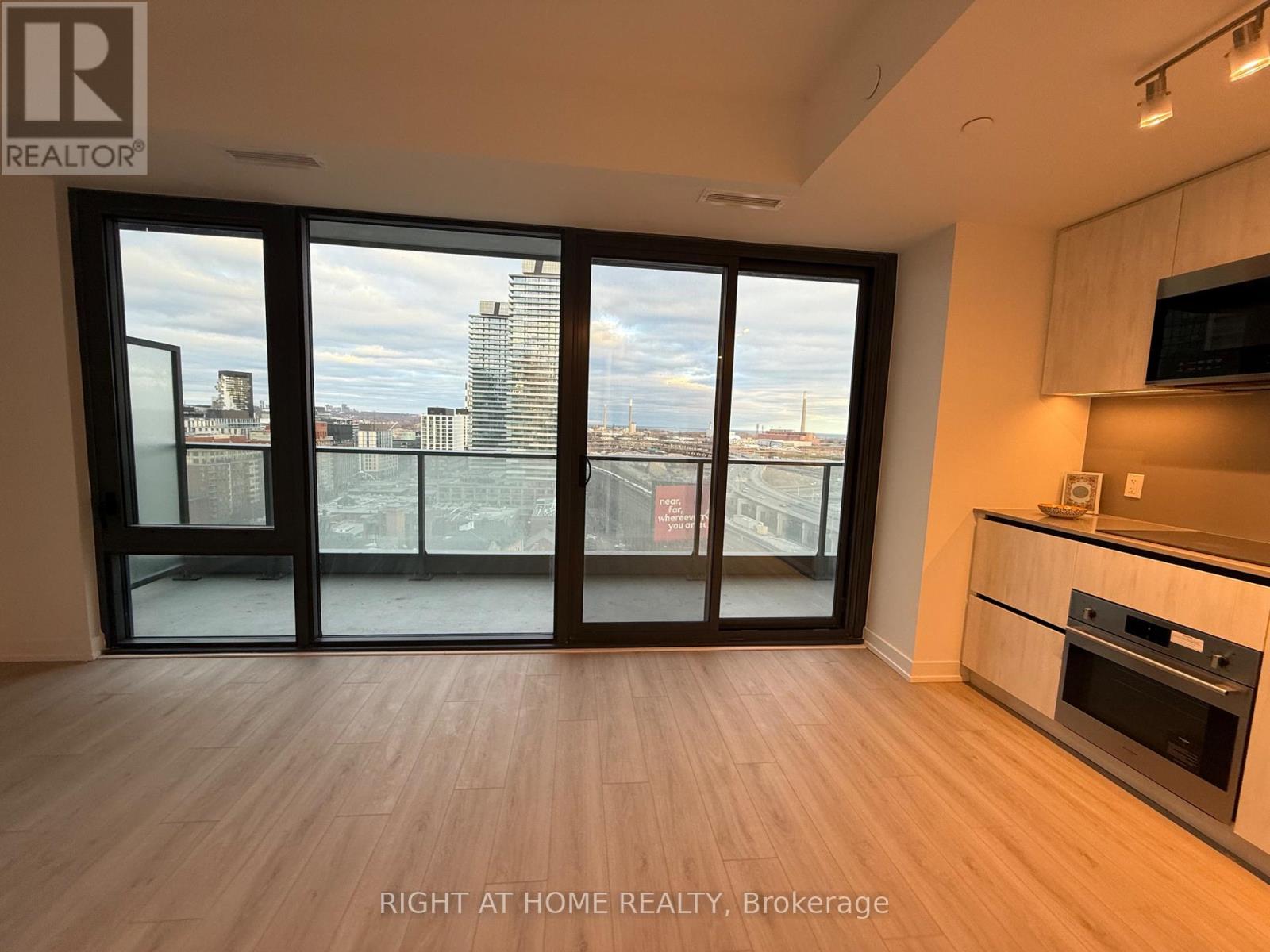 1601 - 35 Parliament Street, Toronto, Ontario  M5A 1G1 - Photo 15 - C12639990