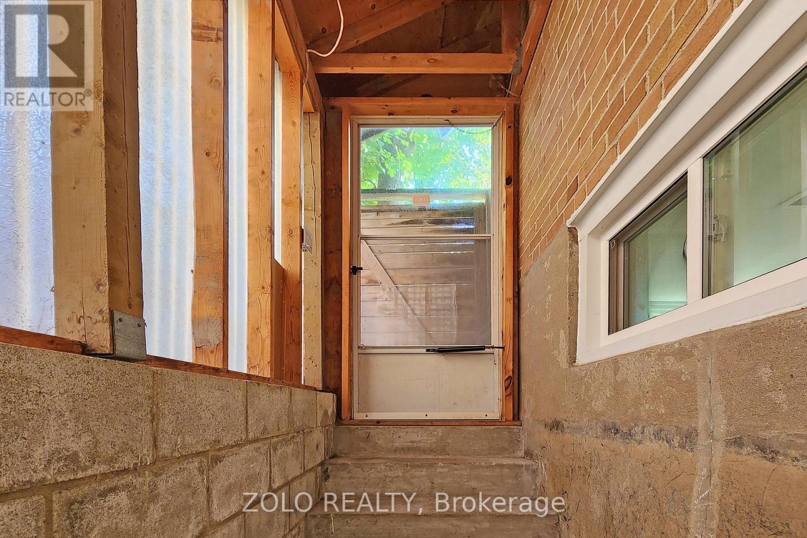 Main Level - 212 Goddard Street, Toronto, Ontario  M3H 5E8 - Photo 38 - C12640014