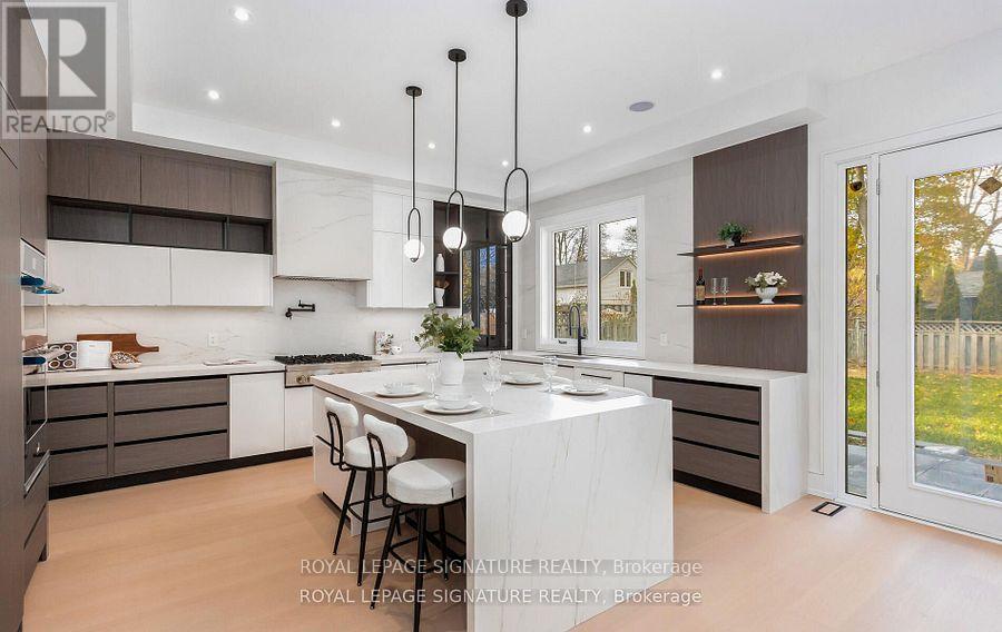 365 Jumna Avenue, Mississauga, Ontario  L5G 1Y5 - Photo 17 - W12640008