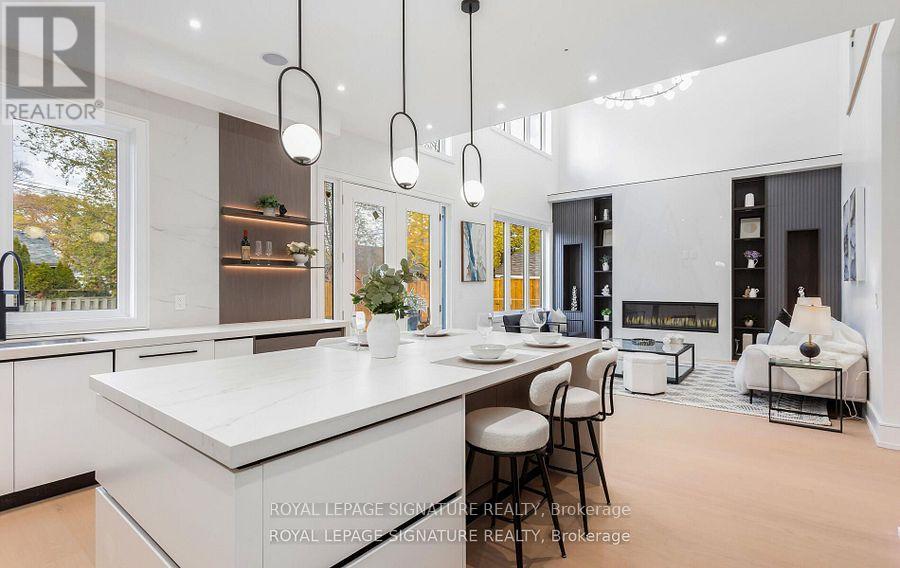 365 Jumna Avenue, Mississauga, Ontario  L5G 1Y5 - Photo 20 - W12640008