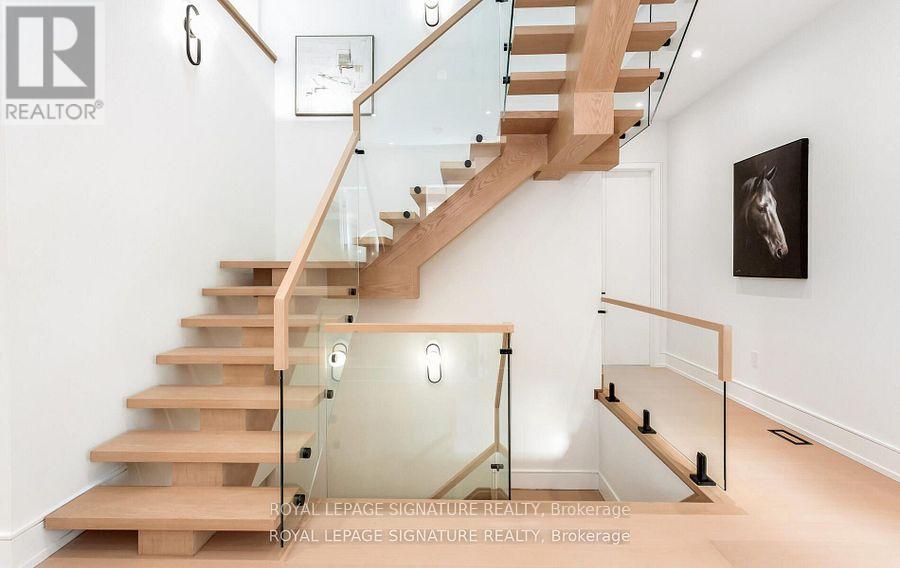 365 Jumna Avenue, Mississauga, Ontario  L5G 1Y5 - Photo 24 - W12640008