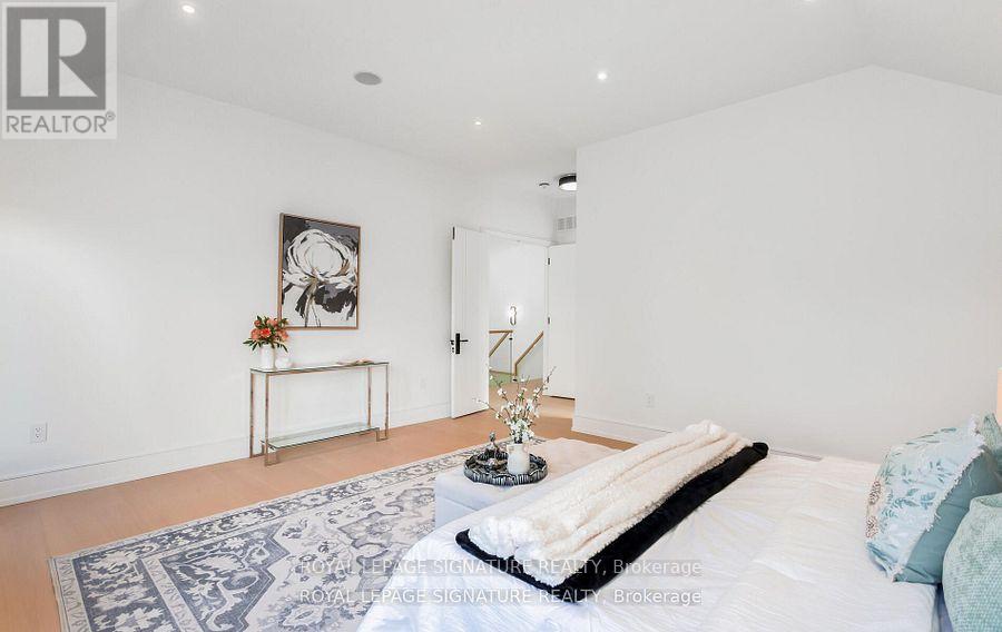 365 Jumna Avenue, Mississauga, Ontario  L5G 1Y5 - Photo 29 - W12640008