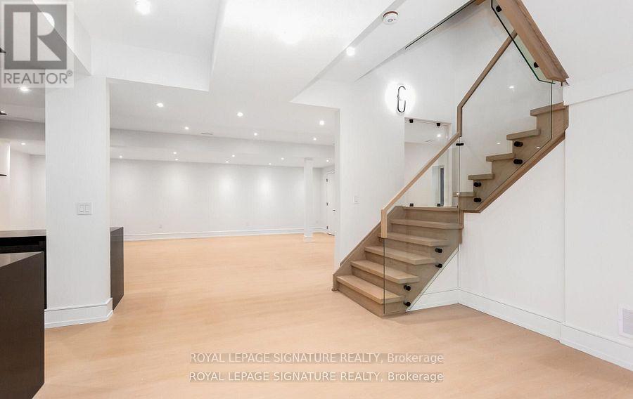 365 Jumna Avenue, Mississauga, Ontario  L5G 1Y5 - Photo 45 - W12640008