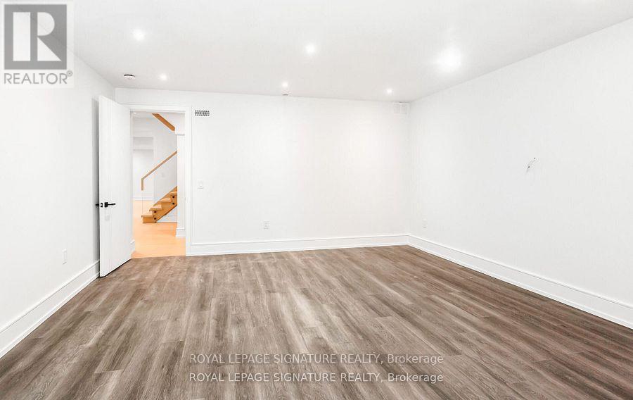 365 Jumna Avenue, Mississauga, Ontario  L5G 1Y5 - Photo 48 - W12640008