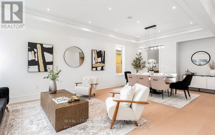 365 Jumna Avenue, Mississauga, Ontario  L5G 1Y5 - Photo 7 - W12640008