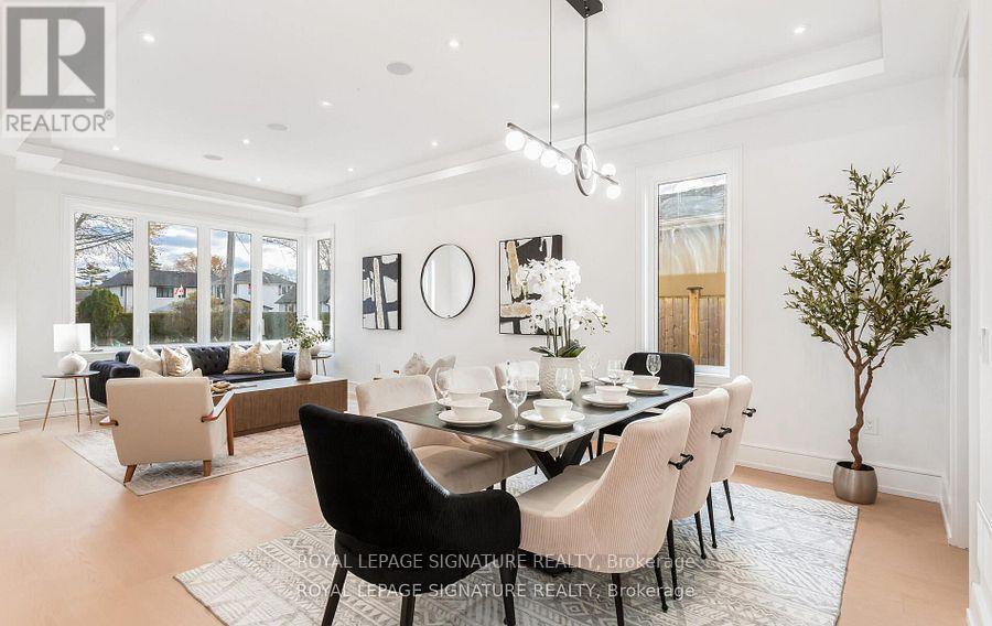 365 Jumna Avenue, Mississauga, Ontario  L5G 1Y5 - Photo 8 - W12640008