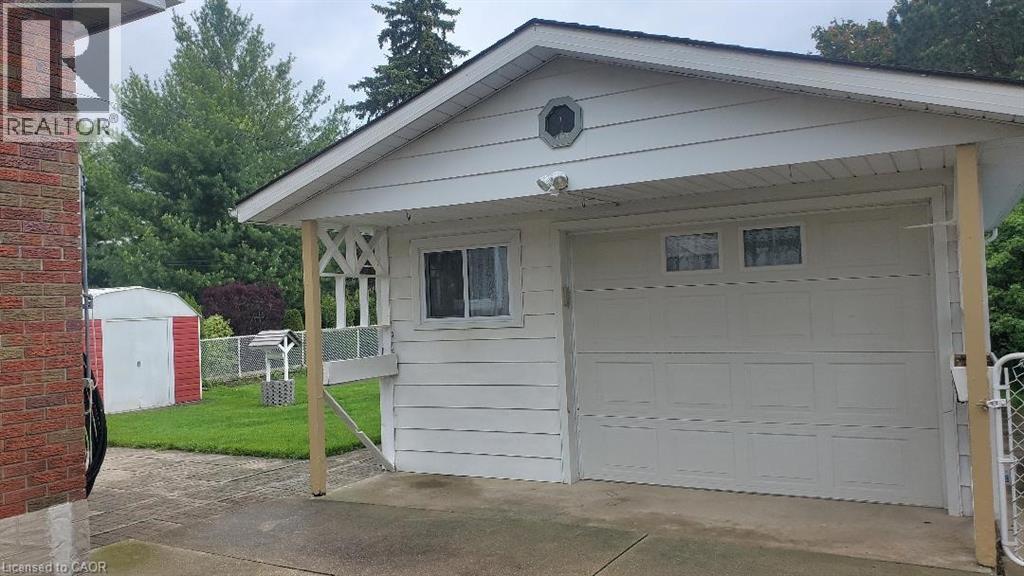 128 Woods Street, Stratford, Ontario  N5A 1M4 - Photo 3 - 40775924