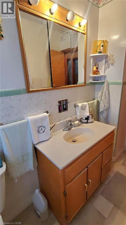 128 Woods Street, Stratford, Ontario  N5A 1M4 - Photo 13 - 40775924