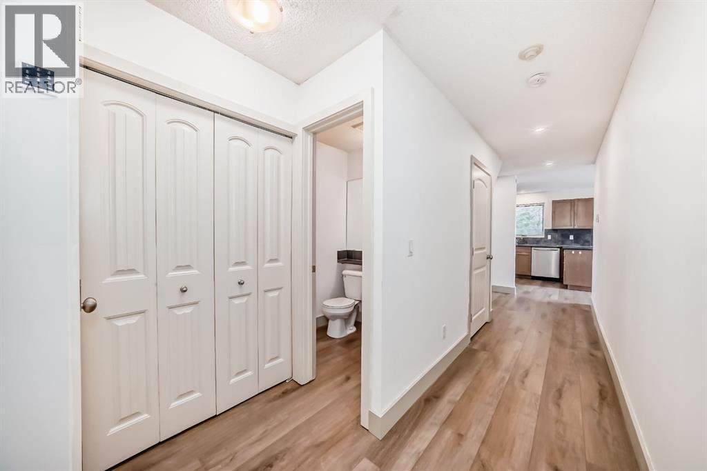 8, 220 Village Terrace Sw, Calgary, Alberta T3H 2L4 - Photo 8 - A2252655