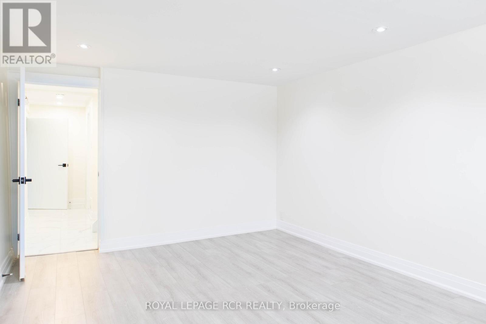 36 Electro Road, Toronto, Ontario  M1R 2A7 - Photo 6 - E12590752