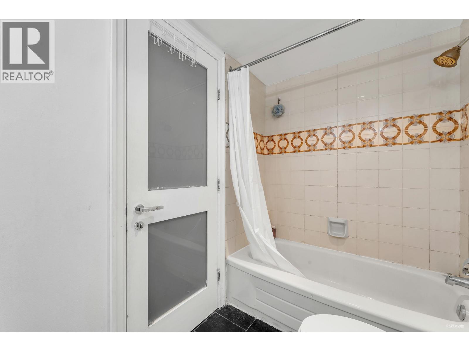 308 601 North Road, Coquitlam, British Columbia  V3J 1P1 - Photo 13 - R3074389