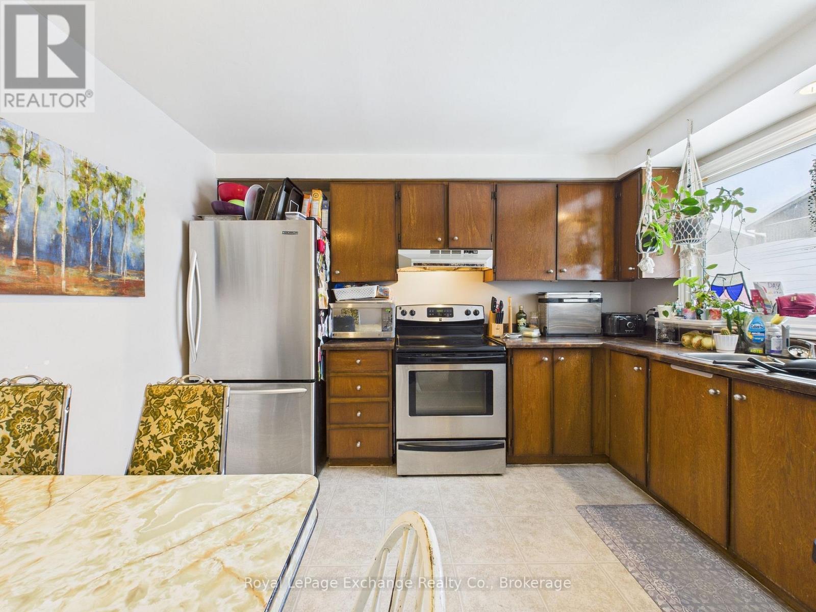 16 - 850 Walsh Street, Kincardine, Ontario  N2Z 1N8 - Photo 2 - X12640026