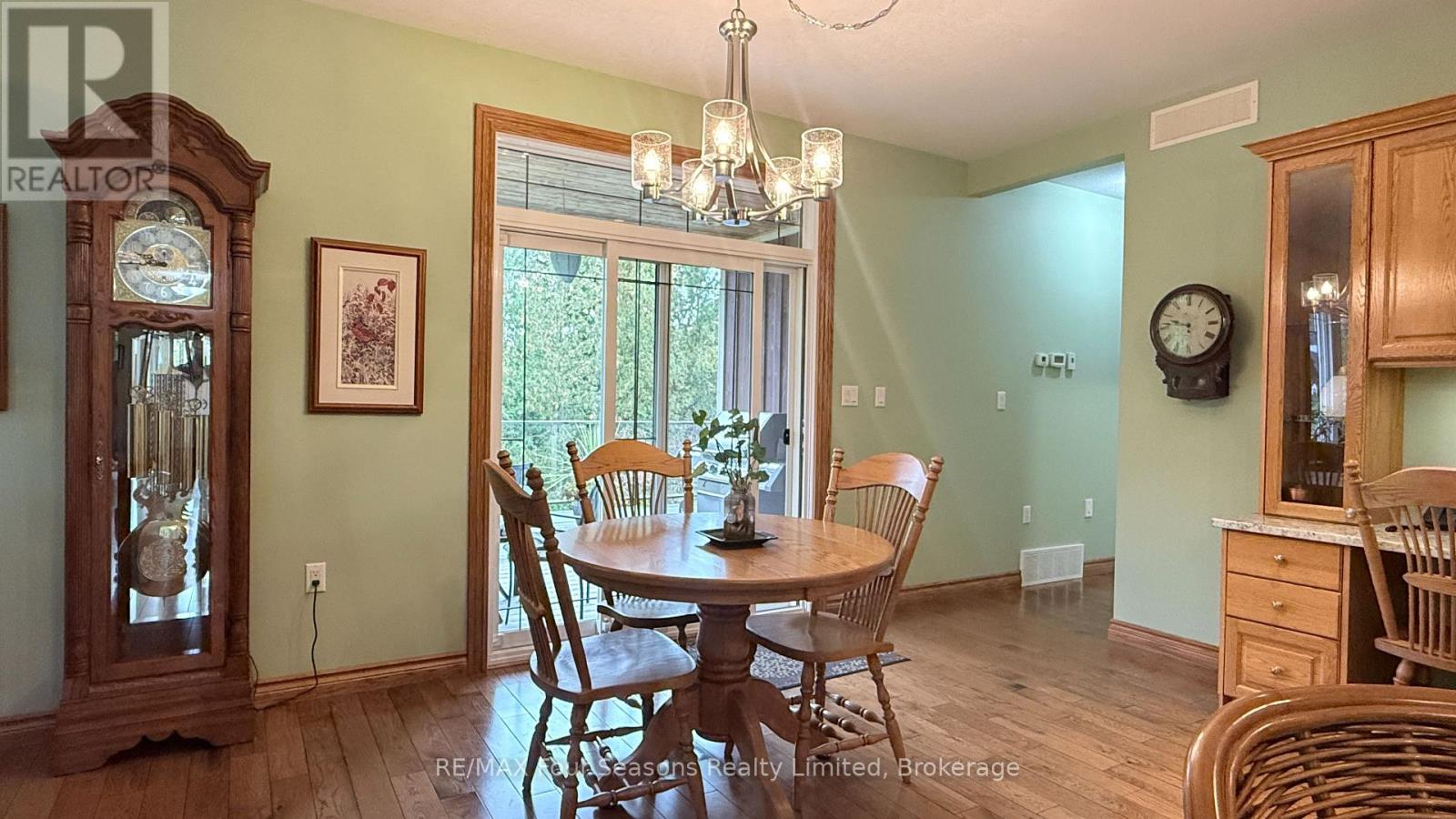 229 S Rankin Street, Saugeen Shores, Ontario  N0H 2L0 - Photo 21 - X12062589