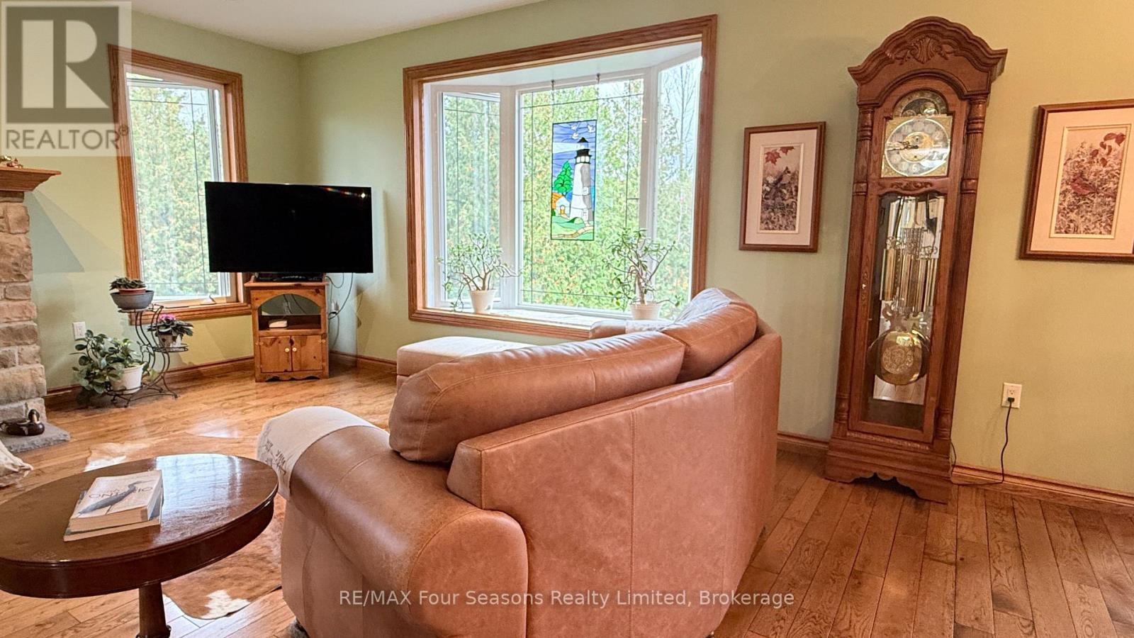229 S Rankin Street, Saugeen Shores, Ontario  N0H 2L0 - Photo 25 - X12062589
