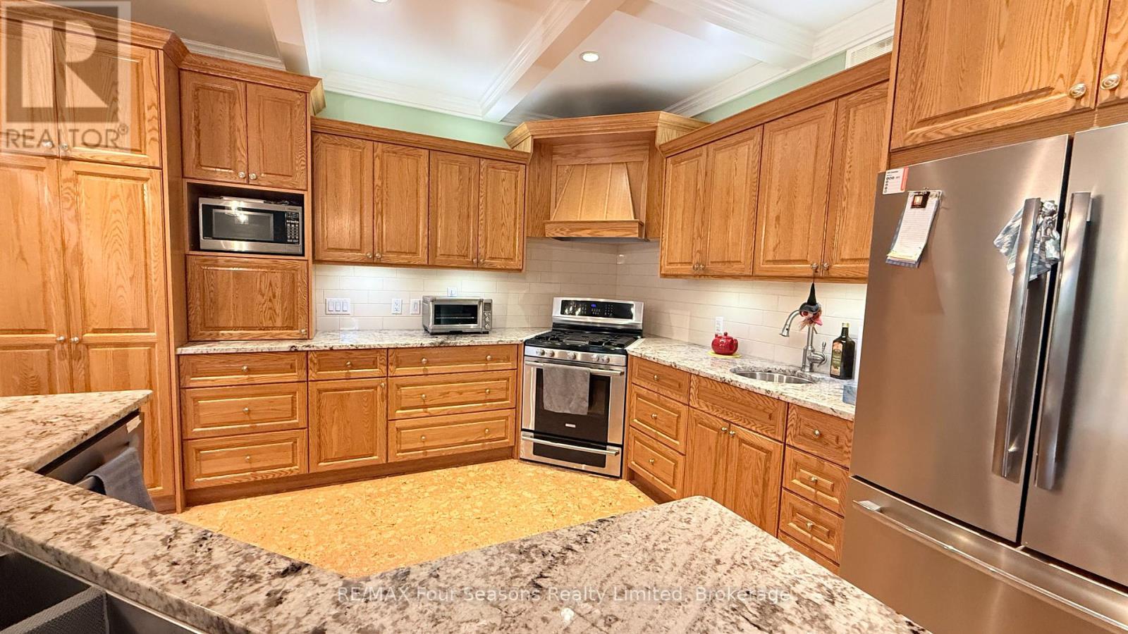 229 S Rankin Street, Saugeen Shores, Ontario  N0H 2L0 - Photo 28 - X12062589