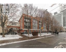 402 - 11 SOHO STREET, Toronto, Ontario
