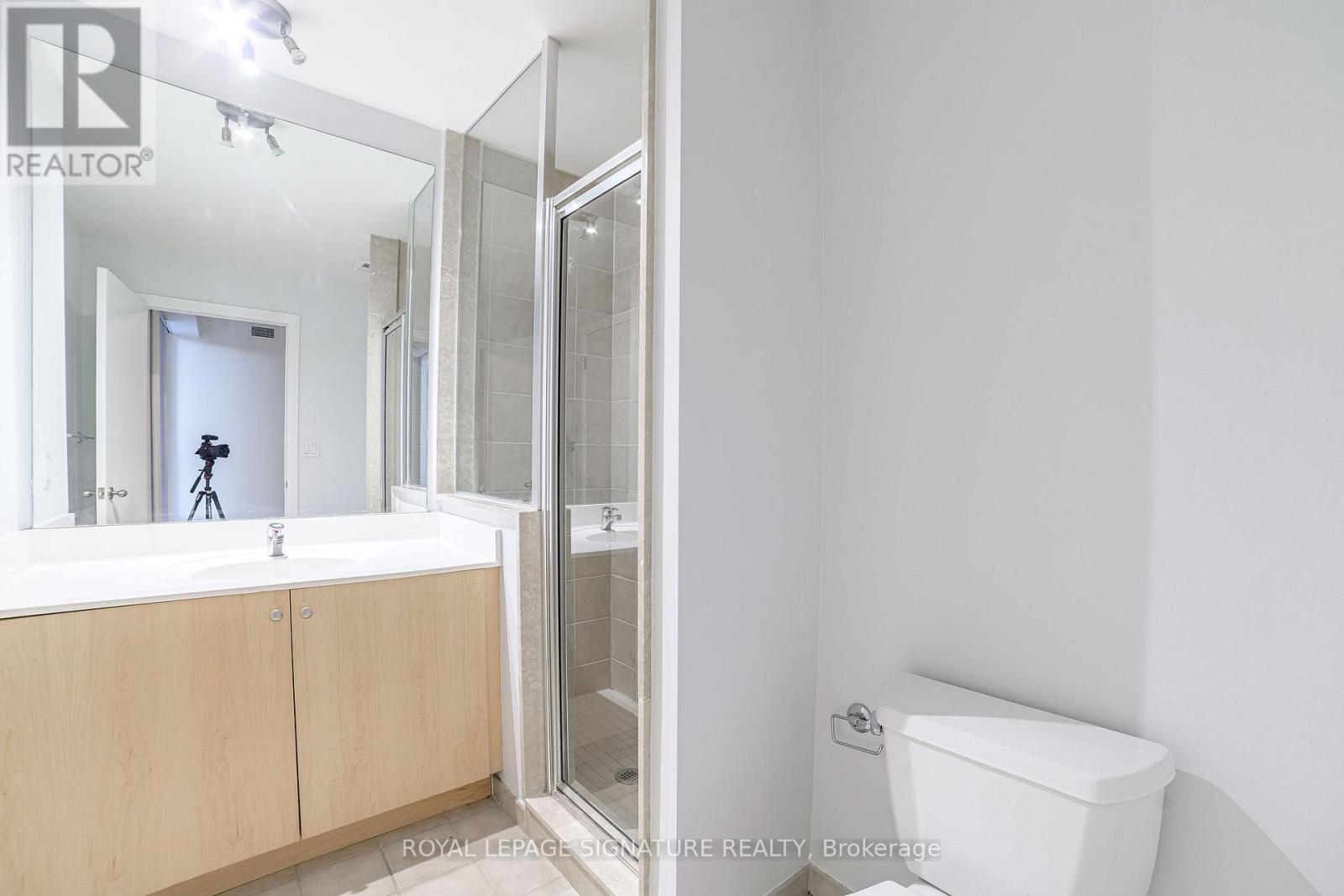 402 - 11 Soho Street, Toronto, Ontario  M5T 3L7 - Photo 16 - C12638774