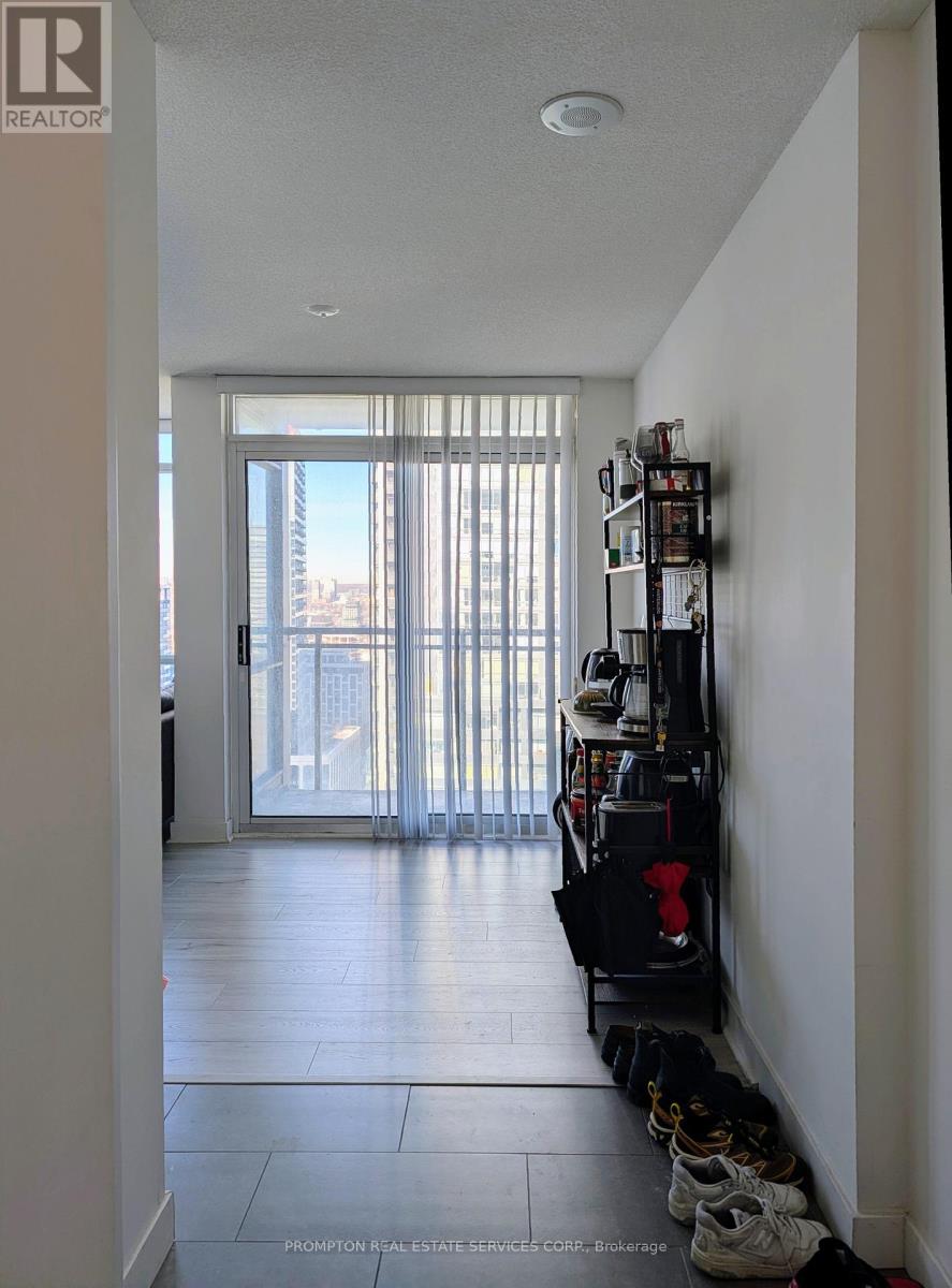 3903 - 15 Fort York Boulevard, Toronto, Ontario  M5V 3Y4 - Photo 3 - C12640036