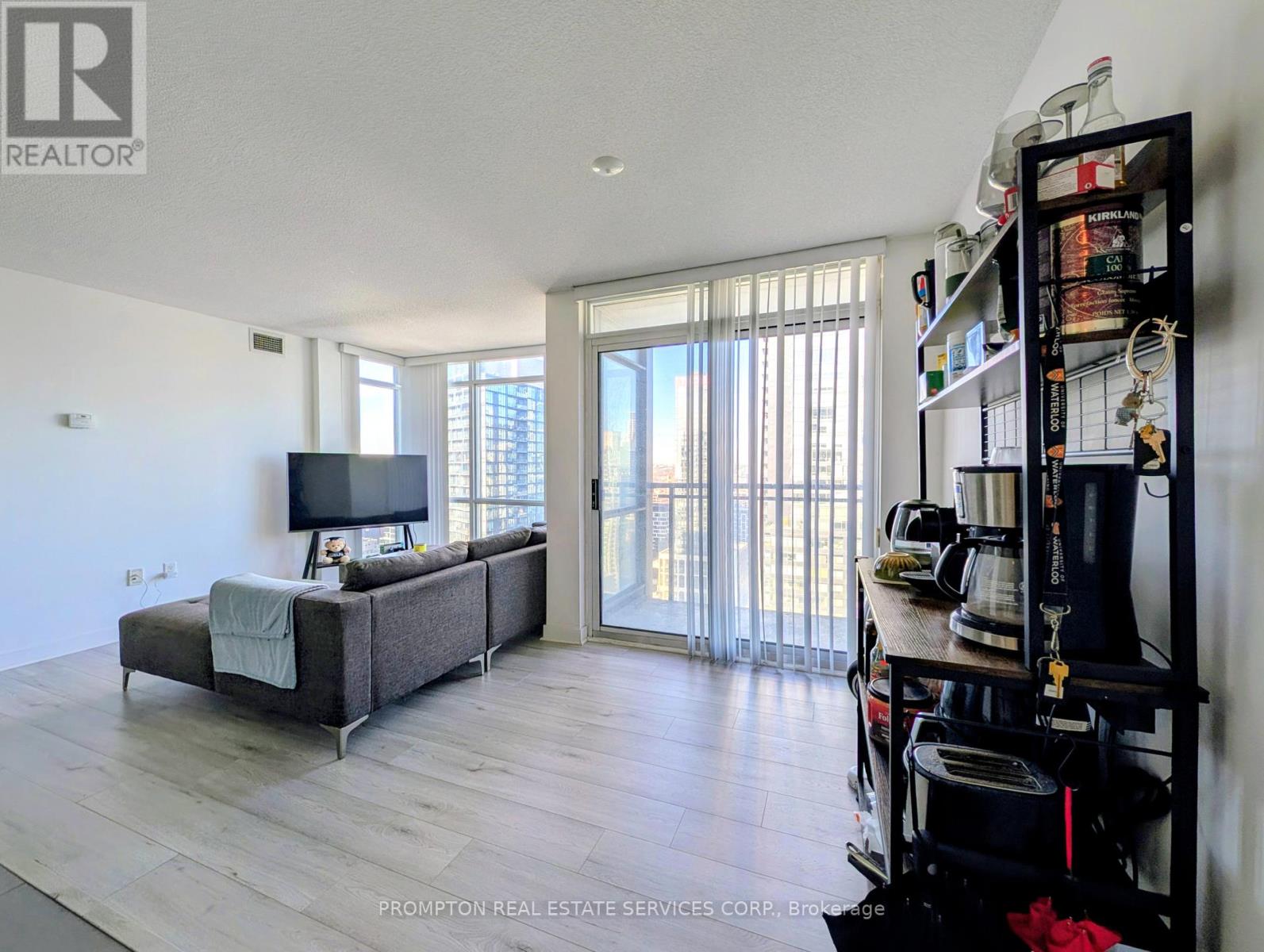 3903 - 15 Fort York Boulevard, Toronto, Ontario  M5V 3Y4 - Photo 4 - C12640036